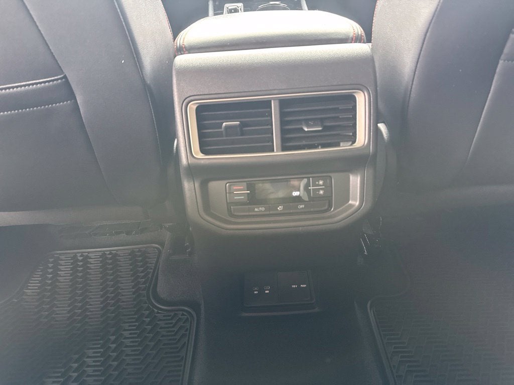 2024 Volkswagen Atlas 2.0T Peak Edition SE w/Technology
