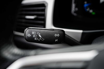 2023 Volkswagen Atlas Cross Sport 3.6L V6 SEL Premium R-Line