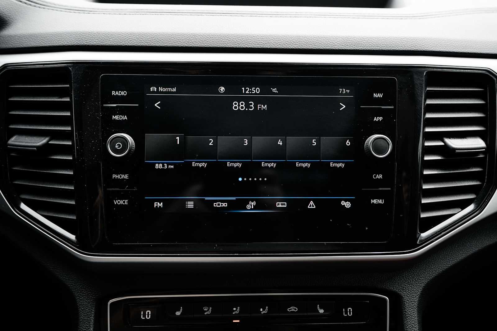 2023 Volkswagen Atlas Cross Sport 3.6L V6 SEL Premium R-Line