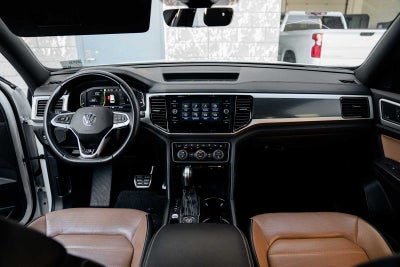2023 Volkswagen Atlas Cross Sport 3.6L V6 SEL Premium R-Line
