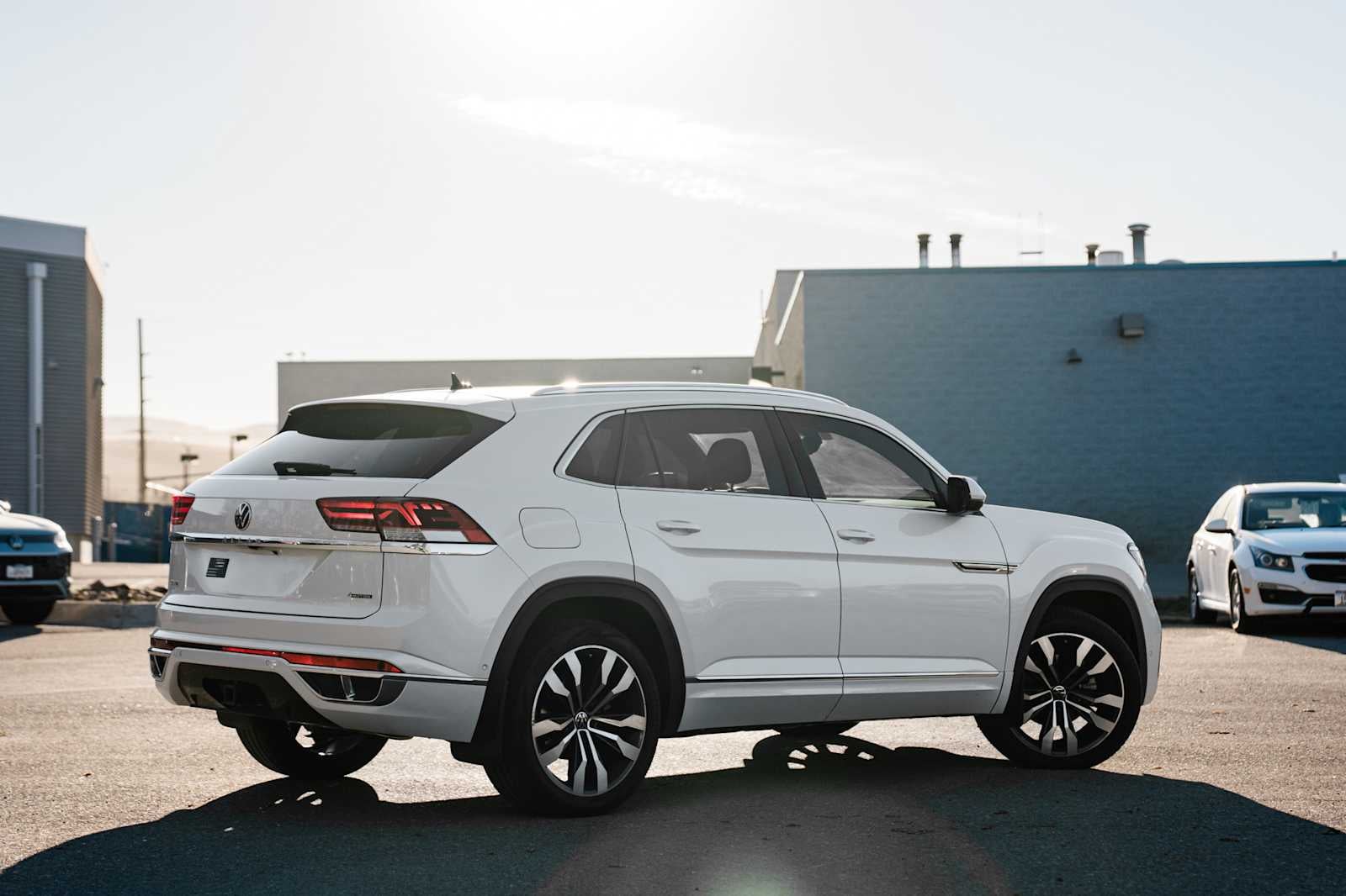 2023 Volkswagen Atlas Cross Sport 3.6L V6 SEL Premium R-Line
