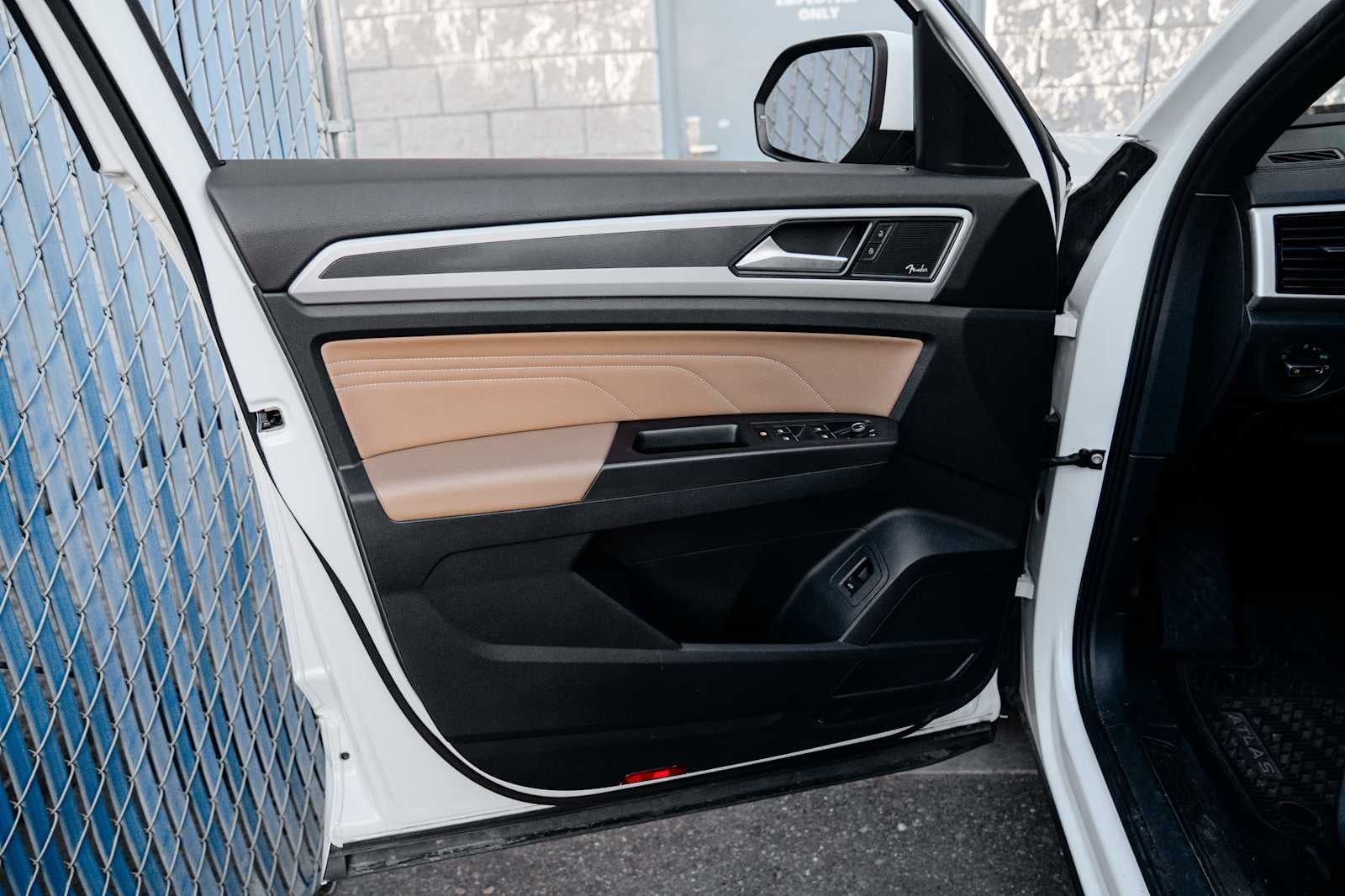 2023 Volkswagen Atlas Cross Sport 3.6L V6 SEL Premium R-Line