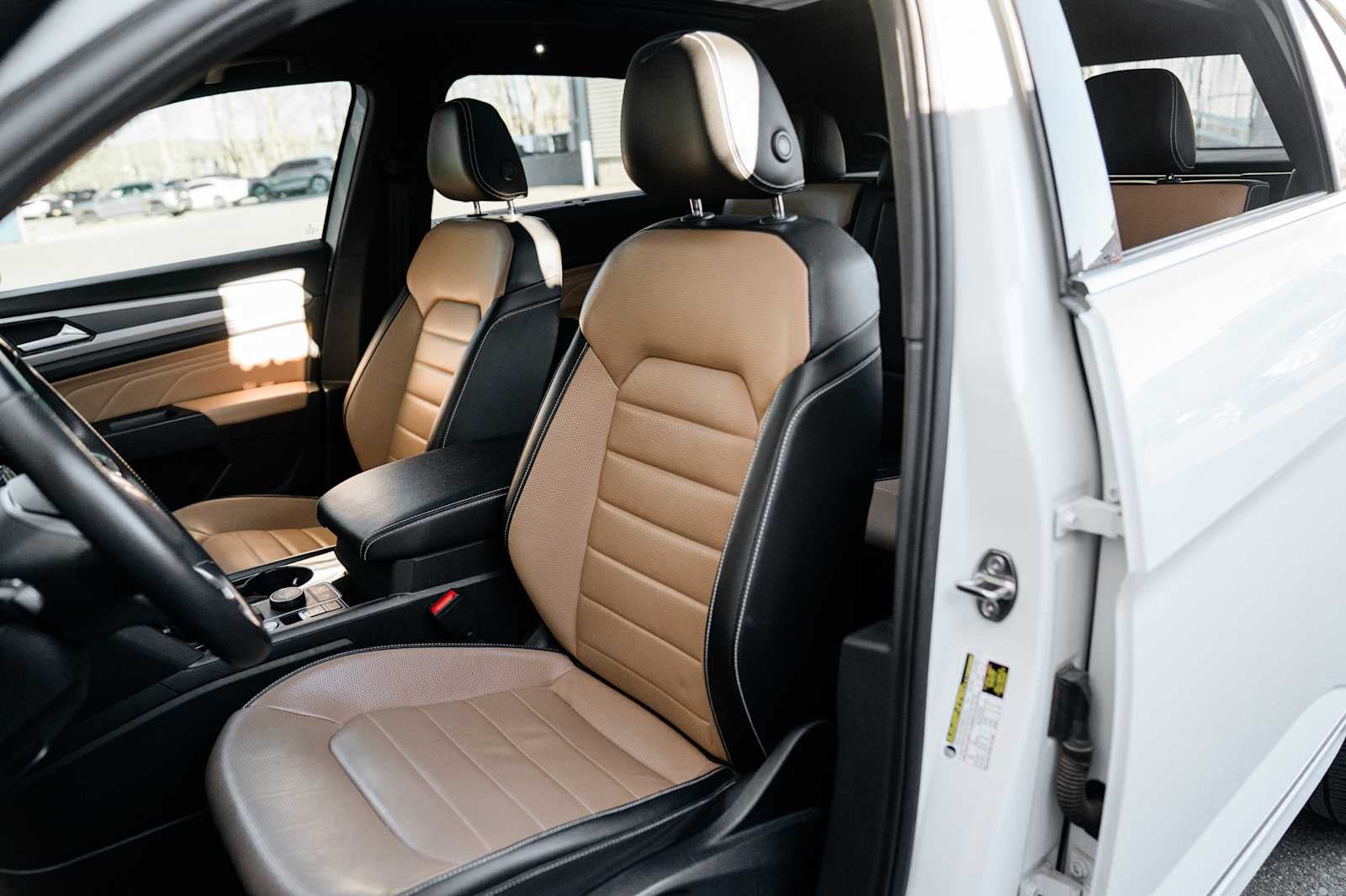 2023 Volkswagen Atlas Cross Sport 3.6L V6 SEL Premium R-Line
