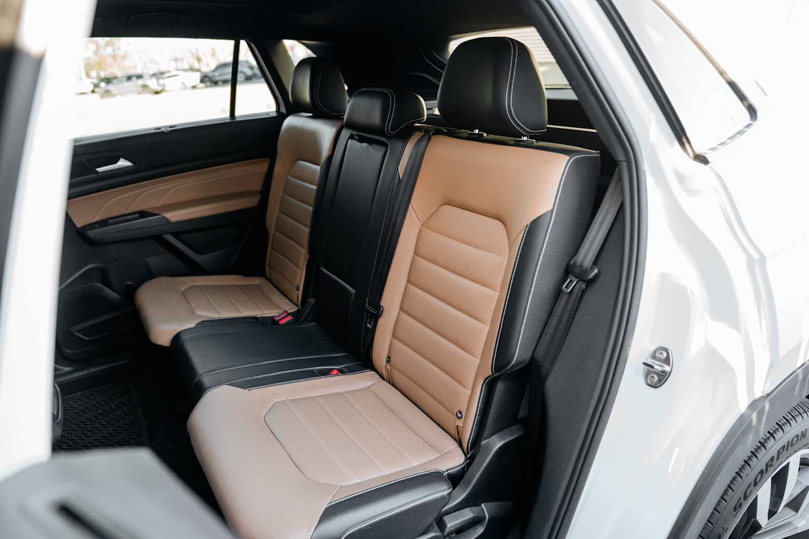 2023 Volkswagen Atlas Cross Sport 3.6L V6 SEL Premium R-Line