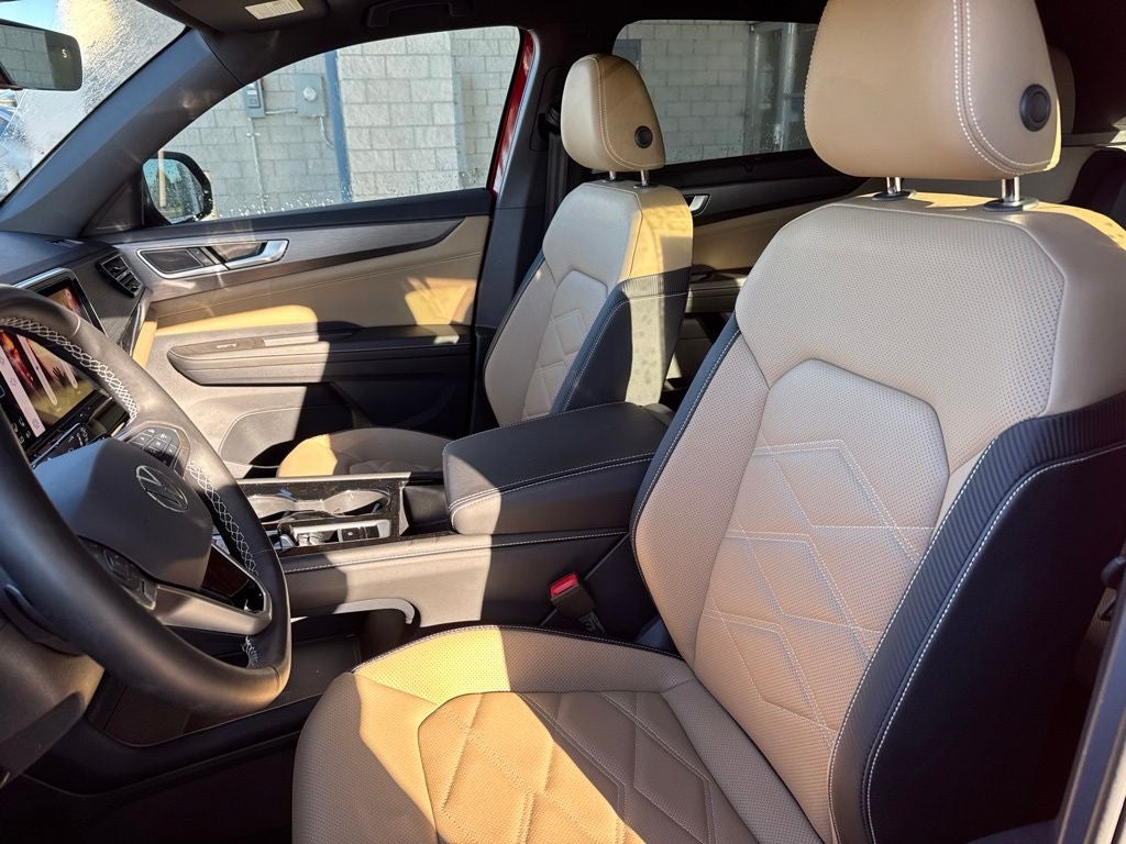 2025 Volkswagen Atlas Cross Sport 2.0T SE w/Technology