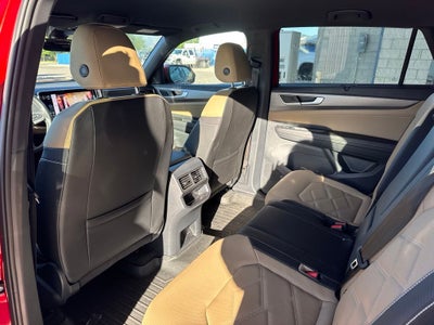 2025 Volkswagen Atlas Cross Sport 2.0T SE w/Technology