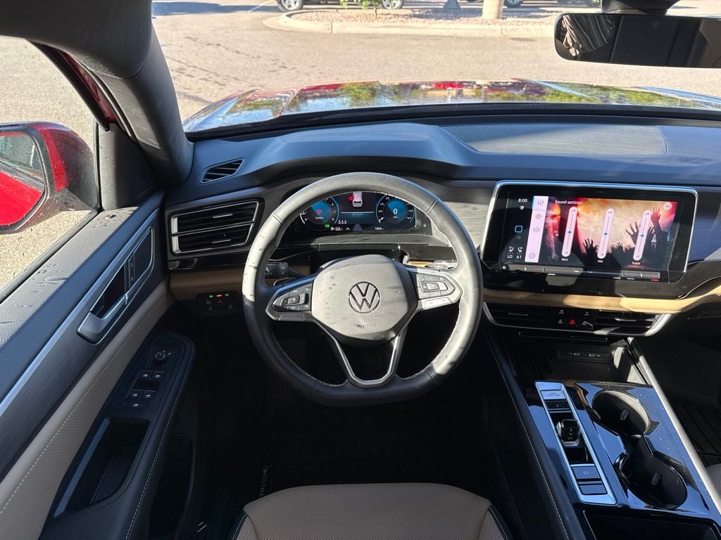 2025 Volkswagen Atlas Cross Sport 2.0T SE w/Technology