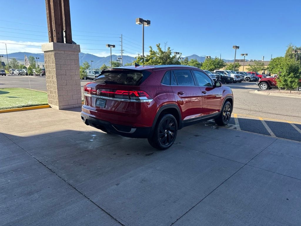 2025 Volkswagen Atlas Cross Sport 2.0T SE w/Technology