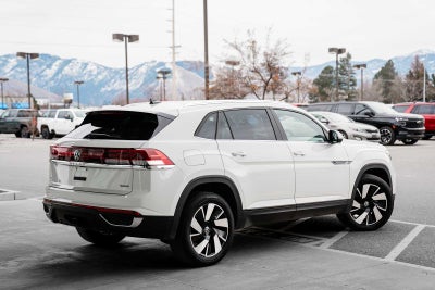 2025 Volkswagen Atlas Cross Sport 2.0T SE w/Technology