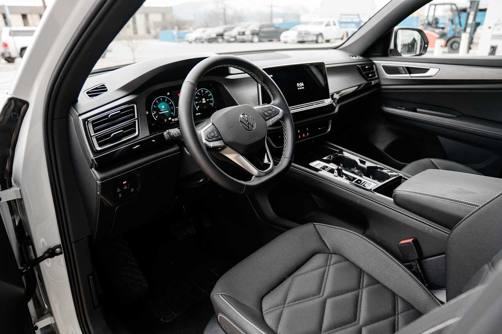 2025 Volkswagen Atlas Cross Sport 2.0T SE w/Technology