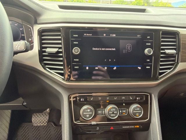 2023 Volkswagen Atlas 2.0T SE w/Technology