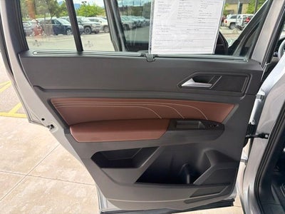 2023 Volkswagen Atlas 2.0T SE w/Technology