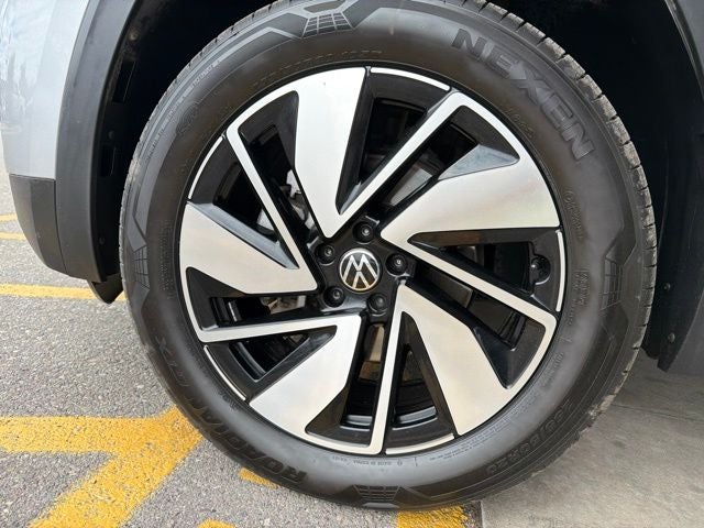 2023 Volkswagen Atlas 2.0T SE w/Technology