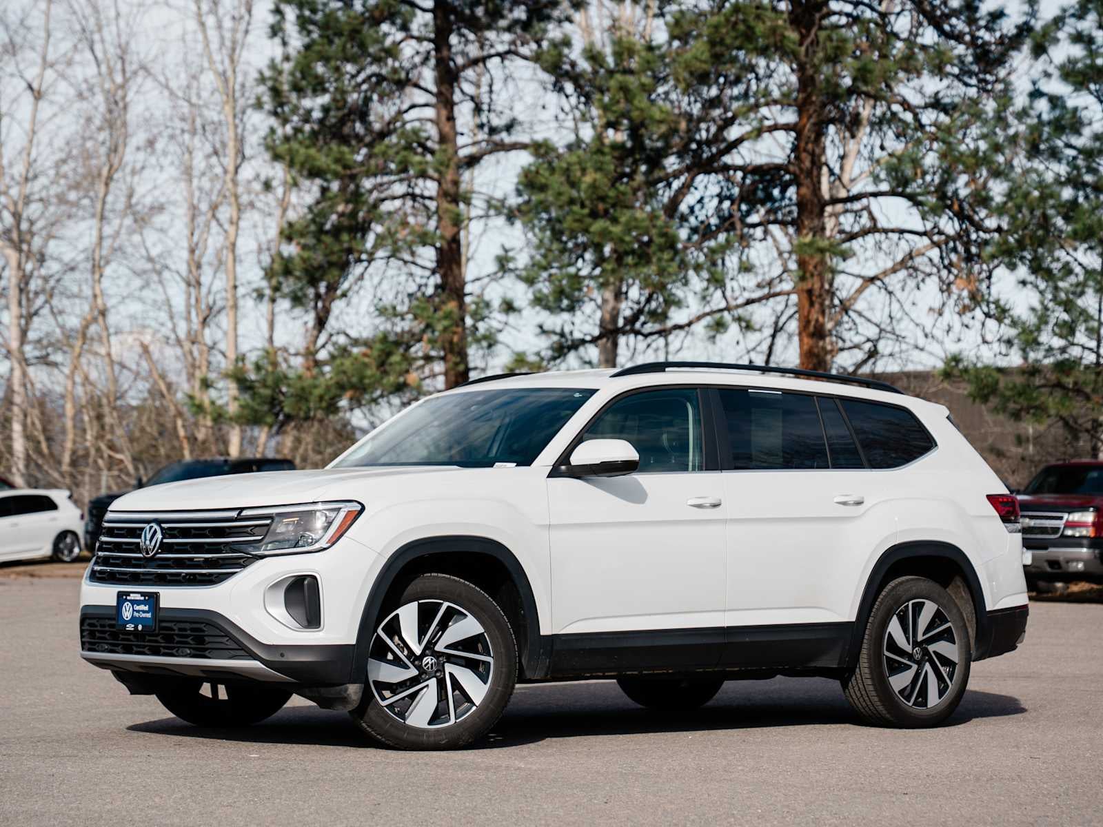 2025 Volkswagen Atlas 2.0T SE w/Technology
