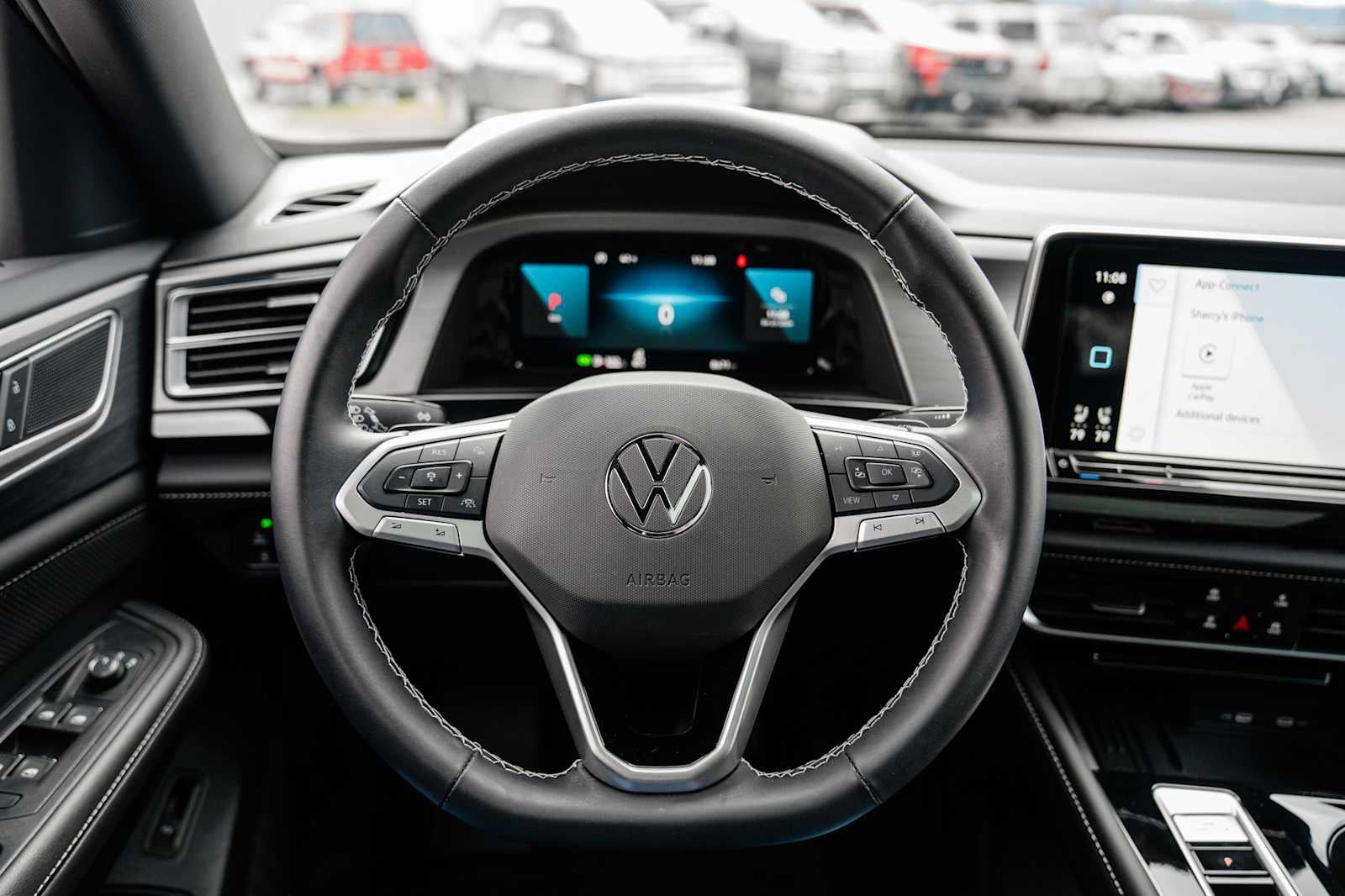 2025 Volkswagen Atlas Cross Sport 2.0T SE w/Technology