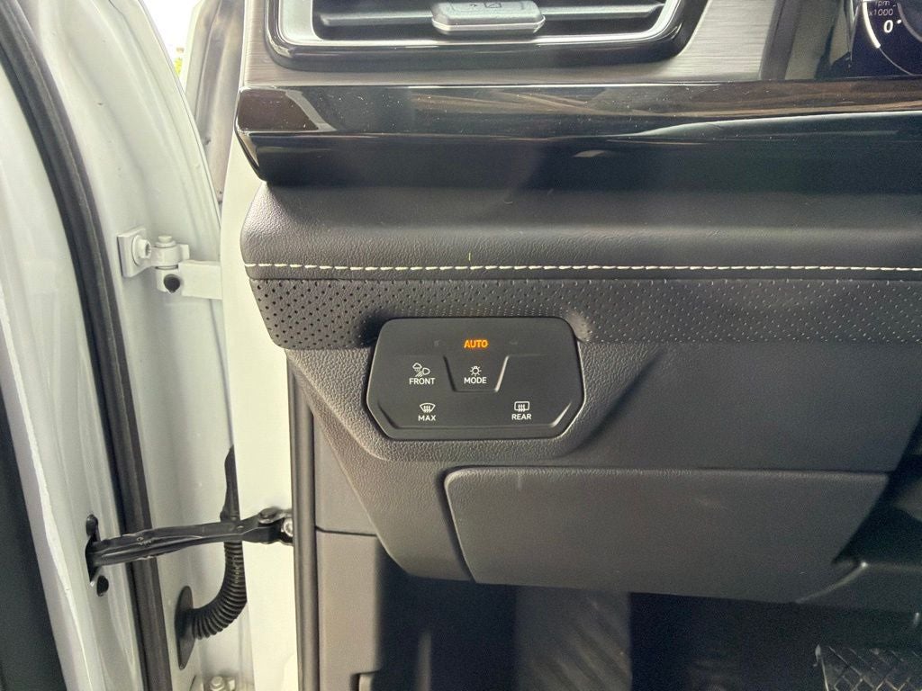 2024 Volkswagen Atlas Cross Sport 2.0T SE