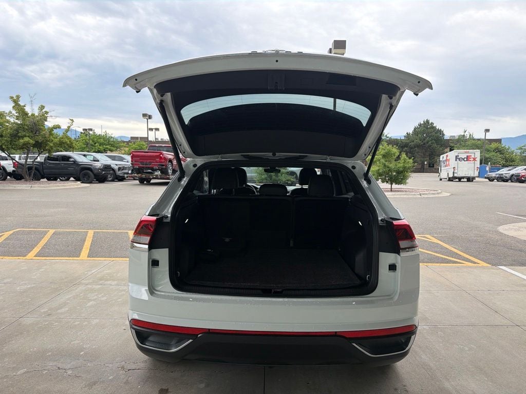 2024 Volkswagen Atlas Cross Sport 2.0T SE