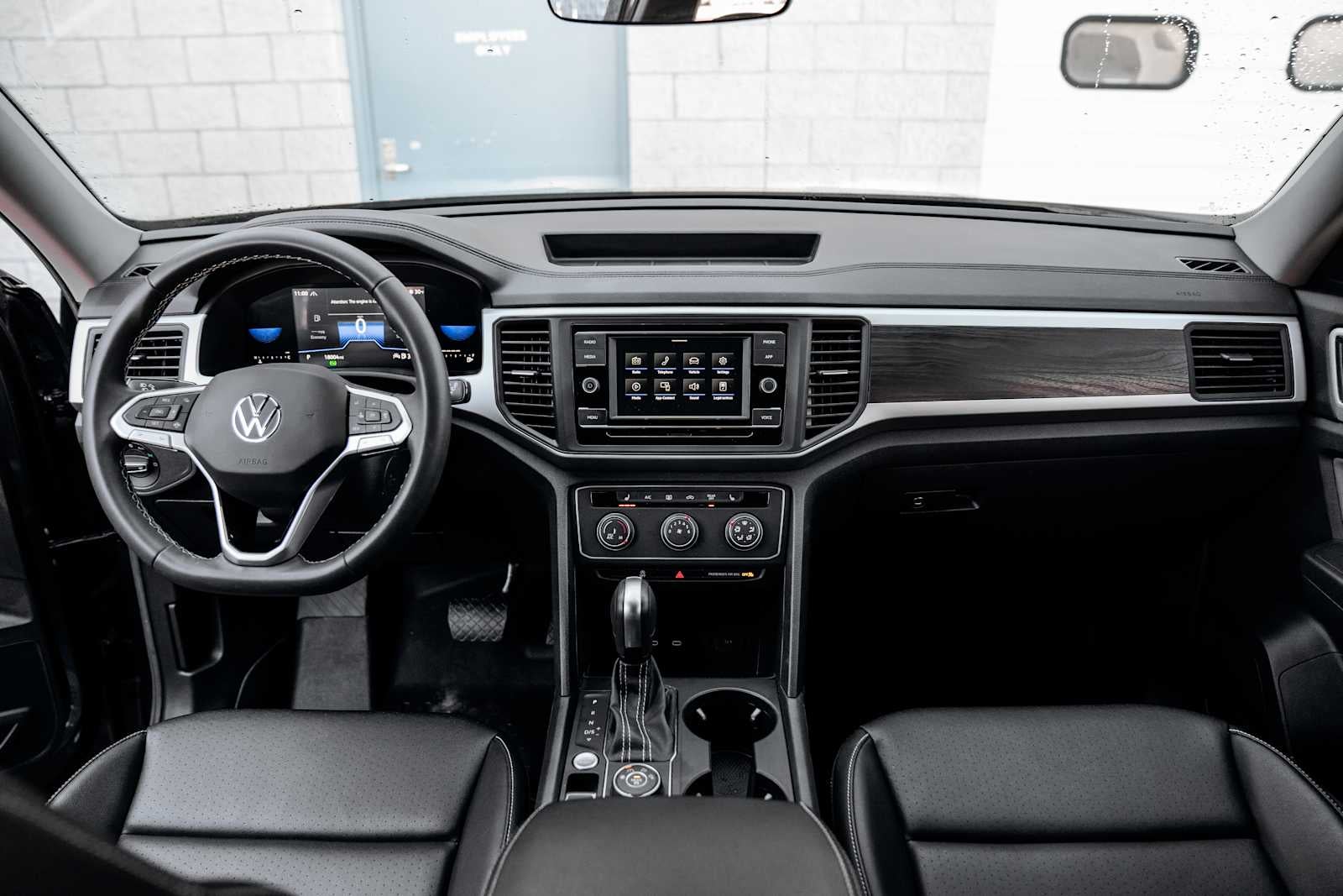 2023 Volkswagen Atlas 2.0T SE