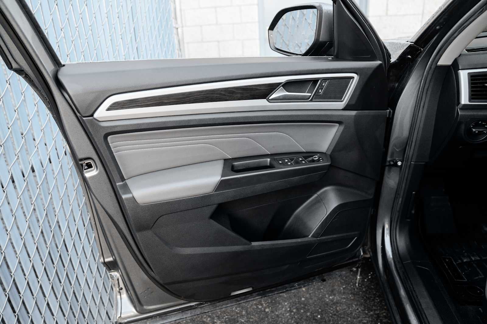 2023 Volkswagen Atlas 2.0T SE