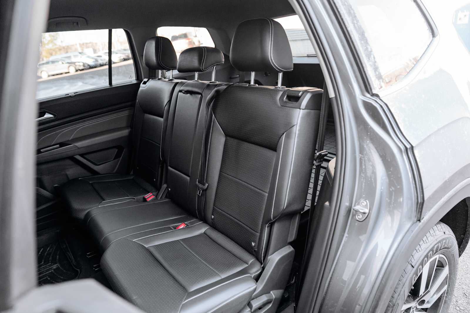 2023 Volkswagen Atlas 2.0T SE