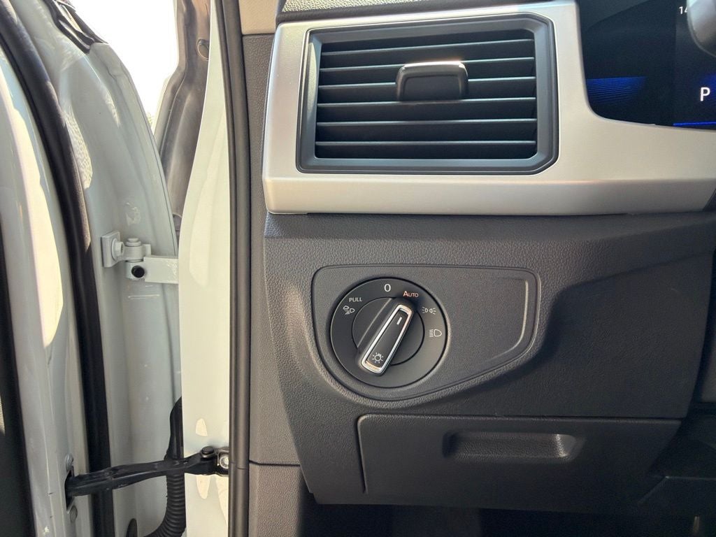 2023 Volkswagen Atlas 2.0T SE