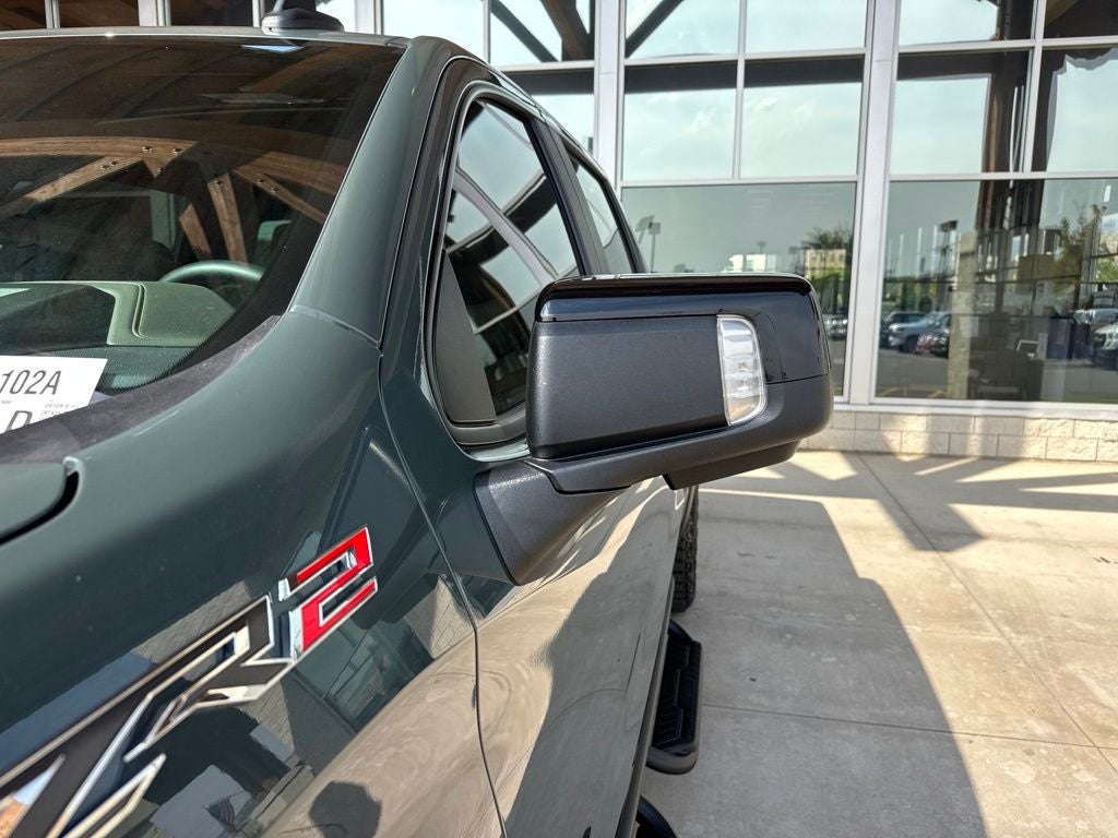 2025 Chevrolet Silverado 1500 ZR2