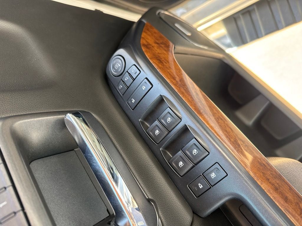 2017 Chevrolet Silverado 1500 High Country