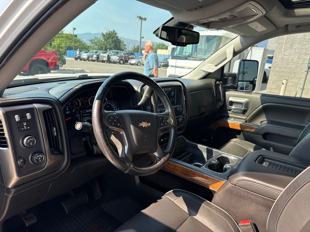 2017 Chevrolet Silverado 1500 High Country