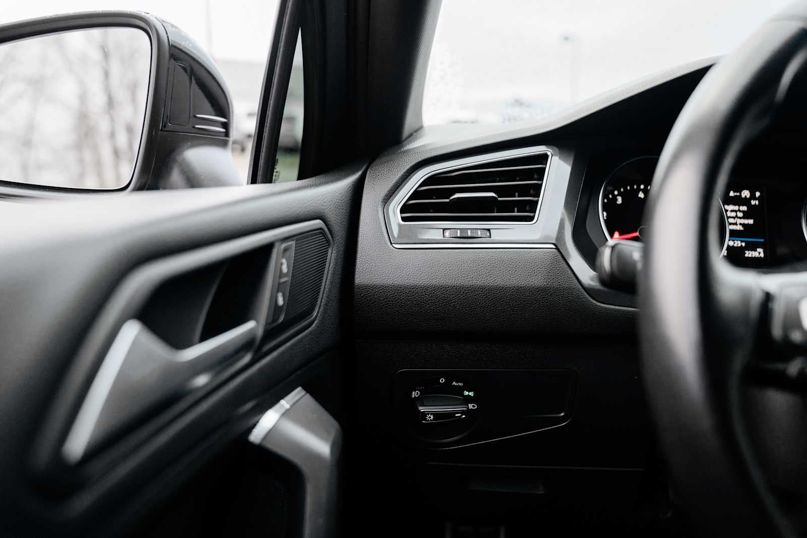 2021 Volkswagen Tiguan SE R-Line Black