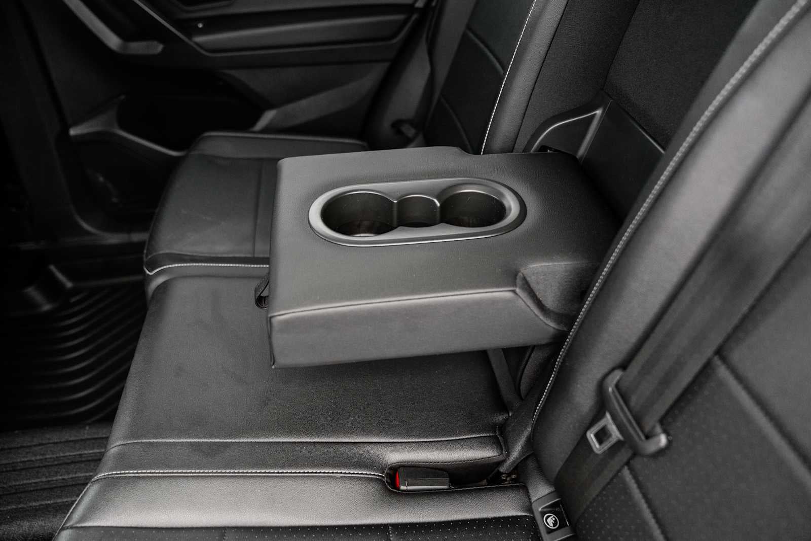 2021 Volkswagen Tiguan SE R-Line Black