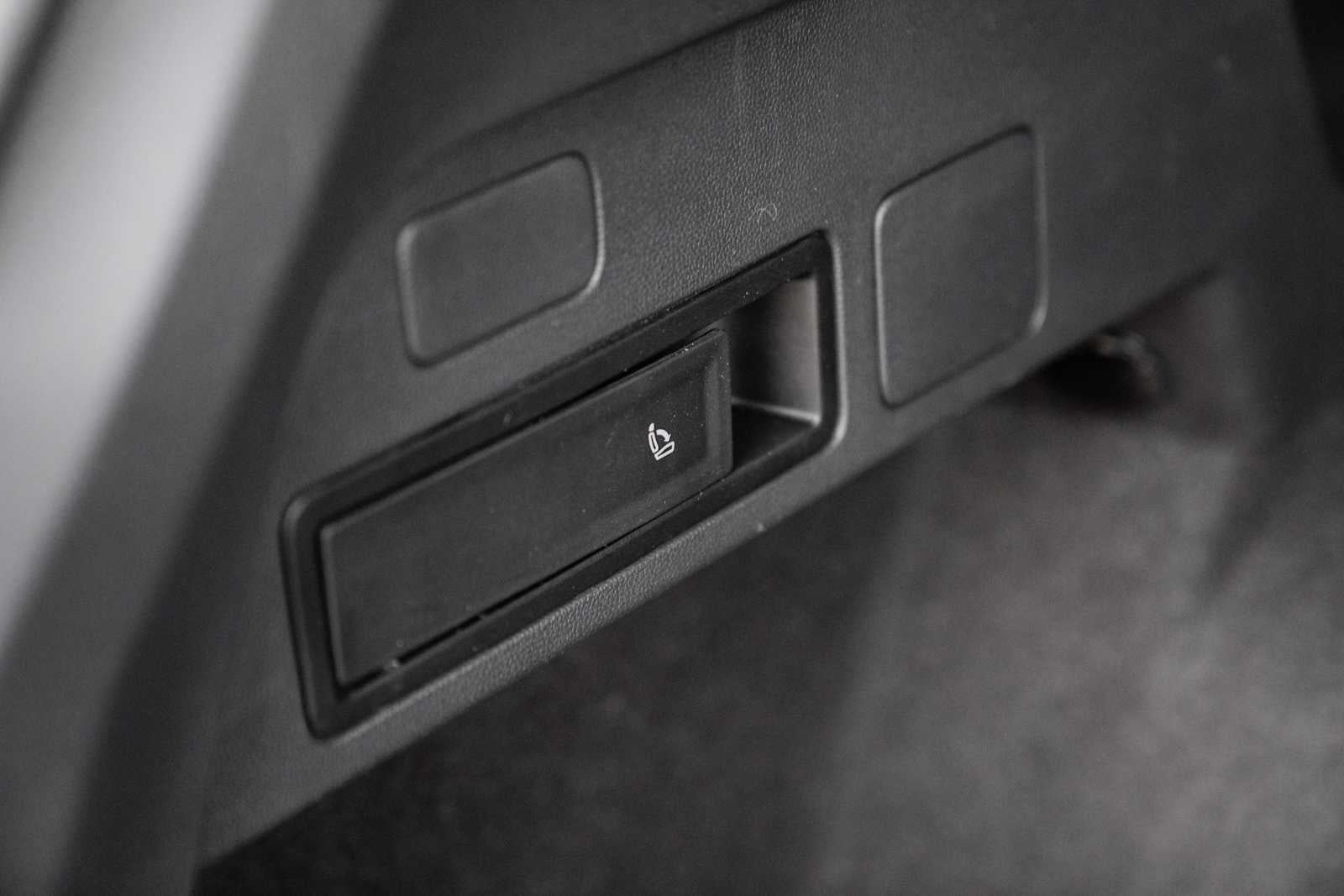 2021 Volkswagen Tiguan SE R-Line Black