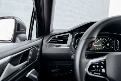 2024 Volkswagen Tiguan SEL R-Line