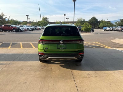 2025 Volkswagen Taos SEL