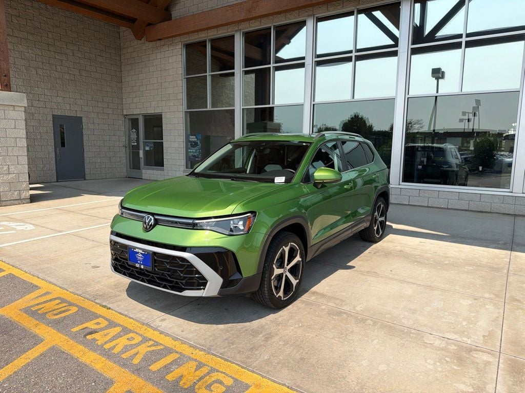 2025 Volkswagen Taos SEL