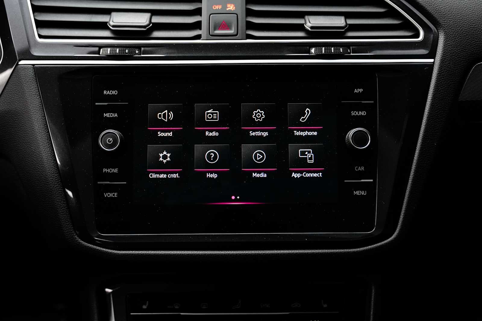 2024 Volkswagen Tiguan SE R-Line Black