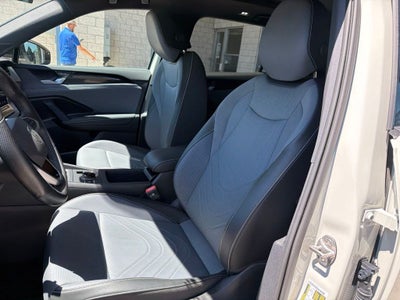 2025 Volkswagen Tiguan SE R-Line Black