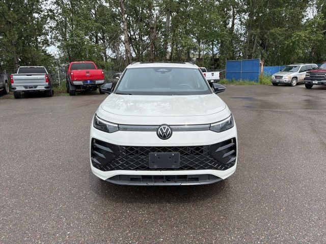 2025 Volkswagen Tiguan SE R-Line Black