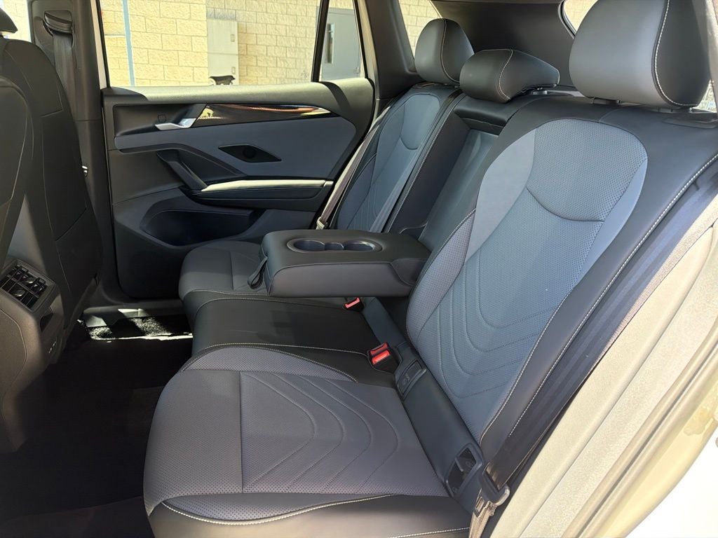 2025 Volkswagen Tiguan SE R-Line Black