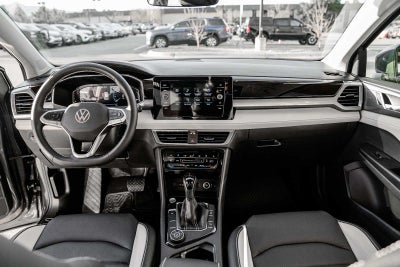 2025 Volkswagen Taos SE