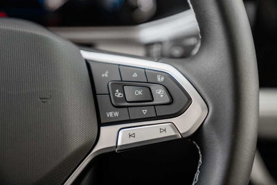 2025 Volkswagen Taos SE