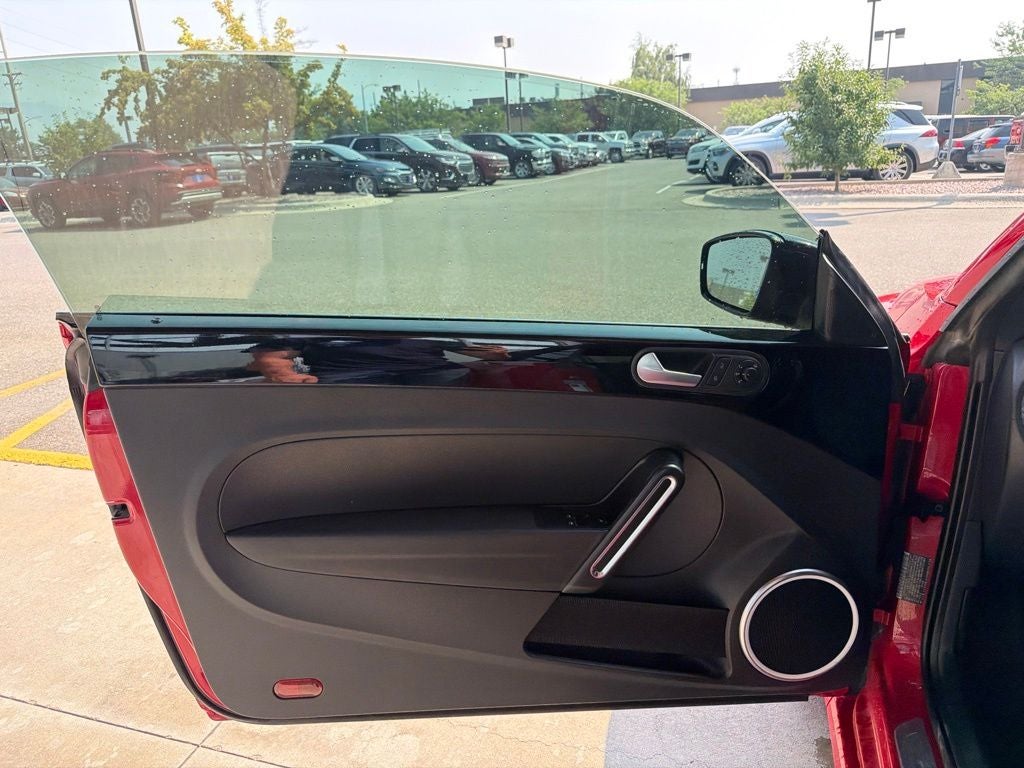 2014 Volkswagen Beetle Convertible 2.0T R-Line