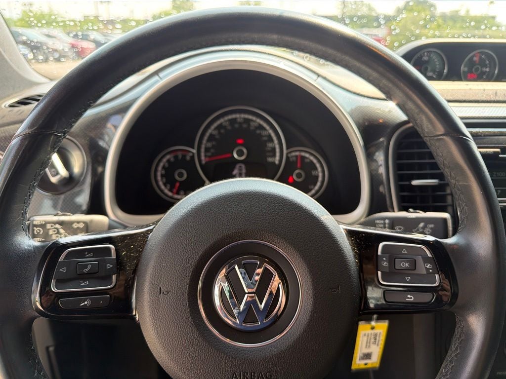 2014 Volkswagen Beetle Convertible 2.0T R-Line