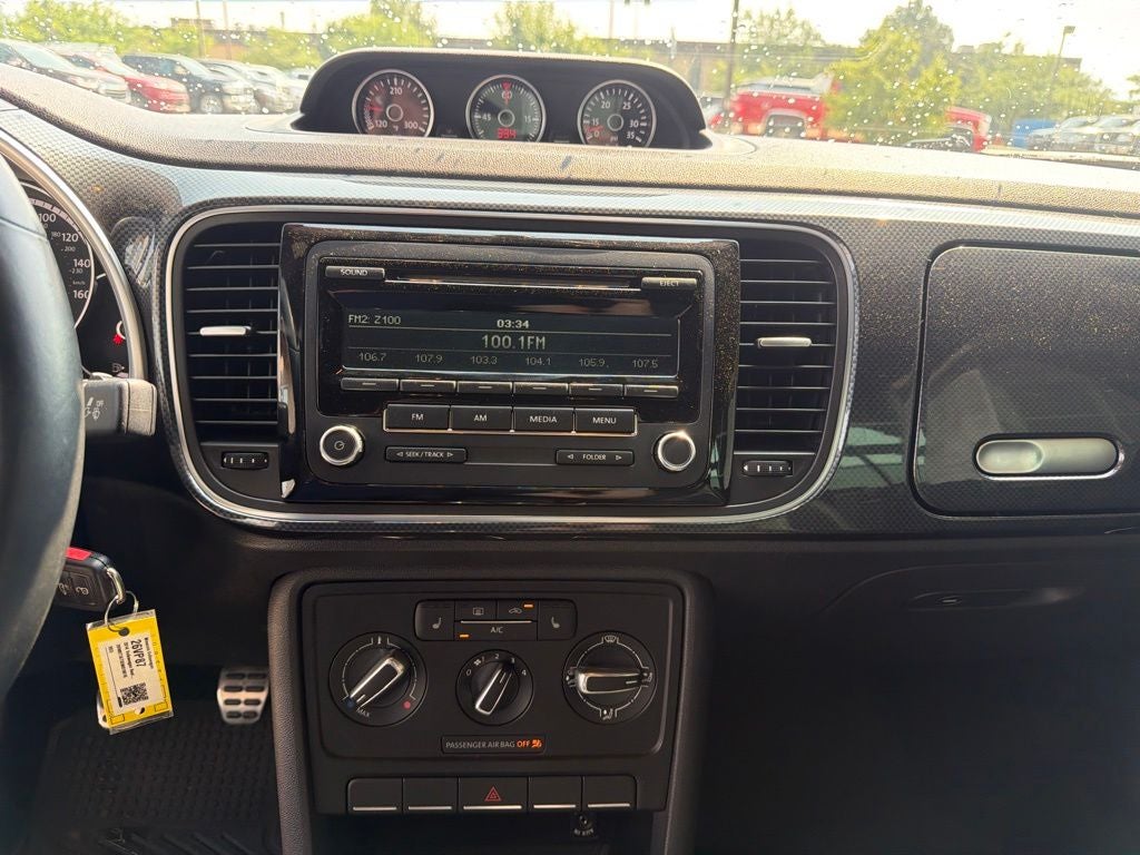 2014 Volkswagen Beetle Convertible 2.0T R-Line