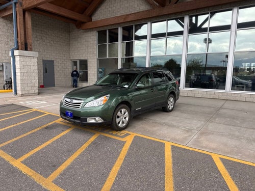 2011 Subaru Outback 2.5i Limited Pwr Moon