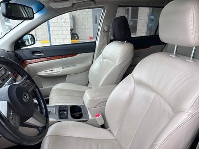 2011 Subaru Outback 2.5i Limited Pwr Moon