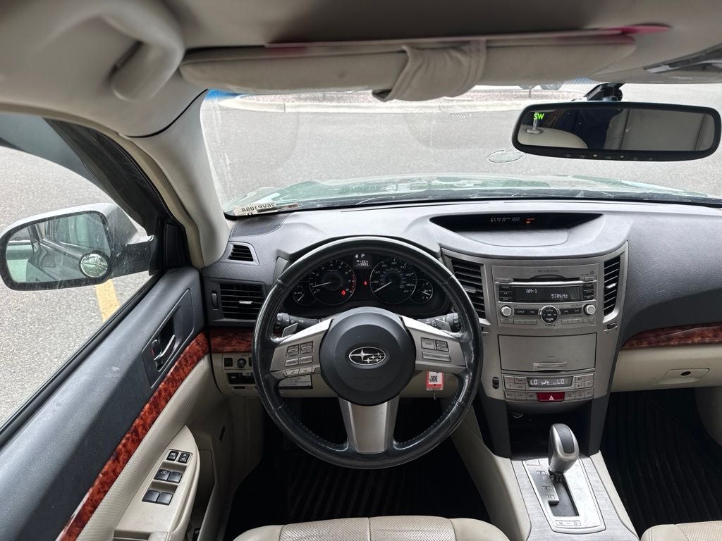2011 Subaru Outback 2.5i Limited Pwr Moon