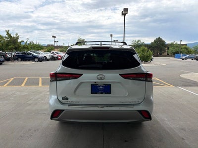 2022 Toyota Highlander Platinum