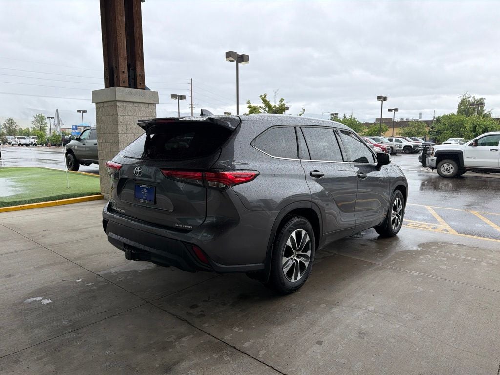 2022 Toyota Highlander XLE