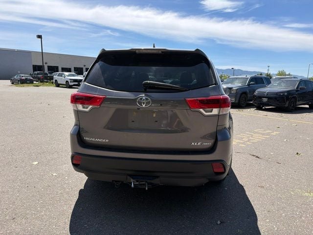 2018 Toyota Highlander SE