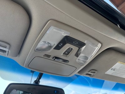 2017 Toyota Sienna XLE Auto Access Seat